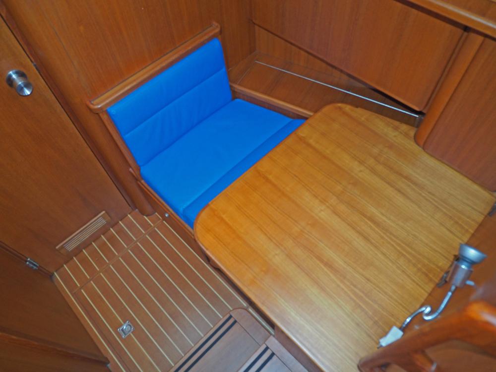 Fore ship, Accommodation